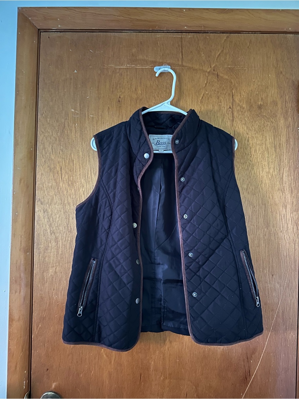 G.H. Bass & Co. Black Quilted Vest with Brown Trim